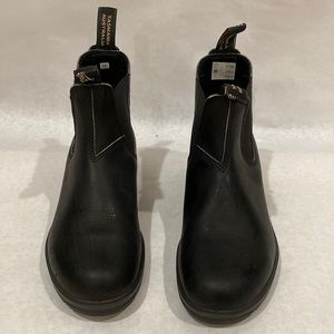 Blundstone Footwear.  Stout water resistant Chelsea boot
